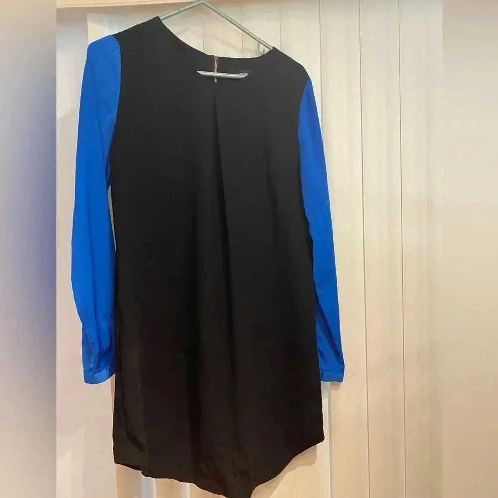 EUC Mossimo Black Shift Tunic Dress With Long Blue Sleeves, Size M